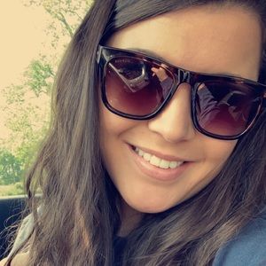 Meet your Posher, Kaitlyn